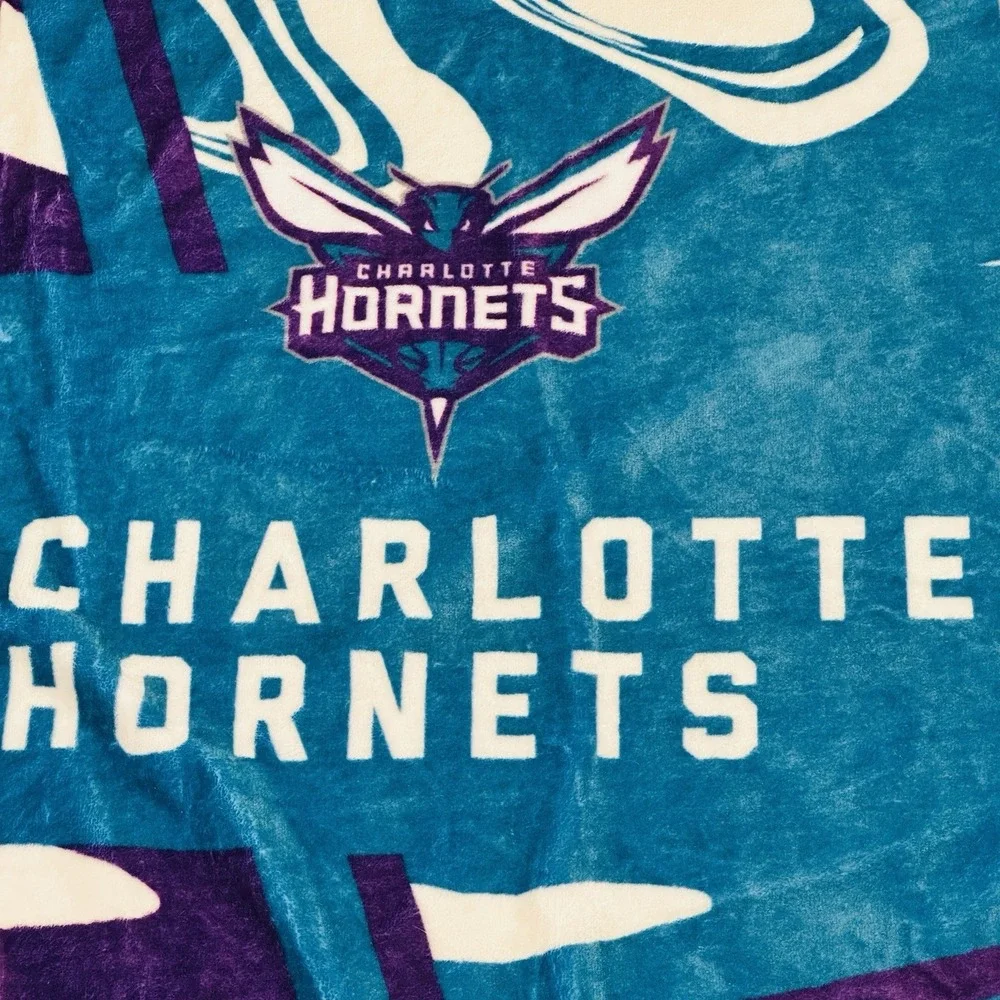 Official NBA Licensed Charlotte Hornets‎ 50